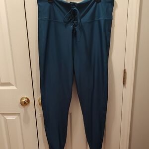 Women's Wavvy Stylish Teal Lace-Up Leggings